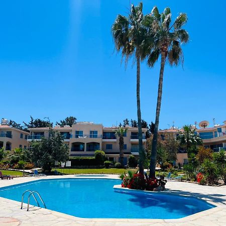 Golden Palms Paradise Garden Paphos ภายนอก รูปภาพ