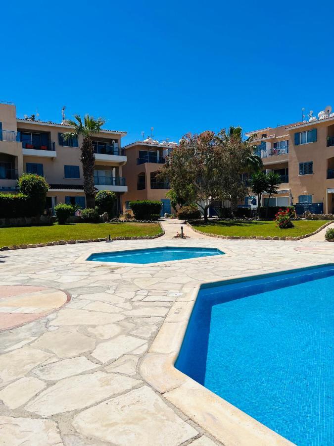 Golden Palms Paradise Garden Paphos ภายนอก รูปภาพ