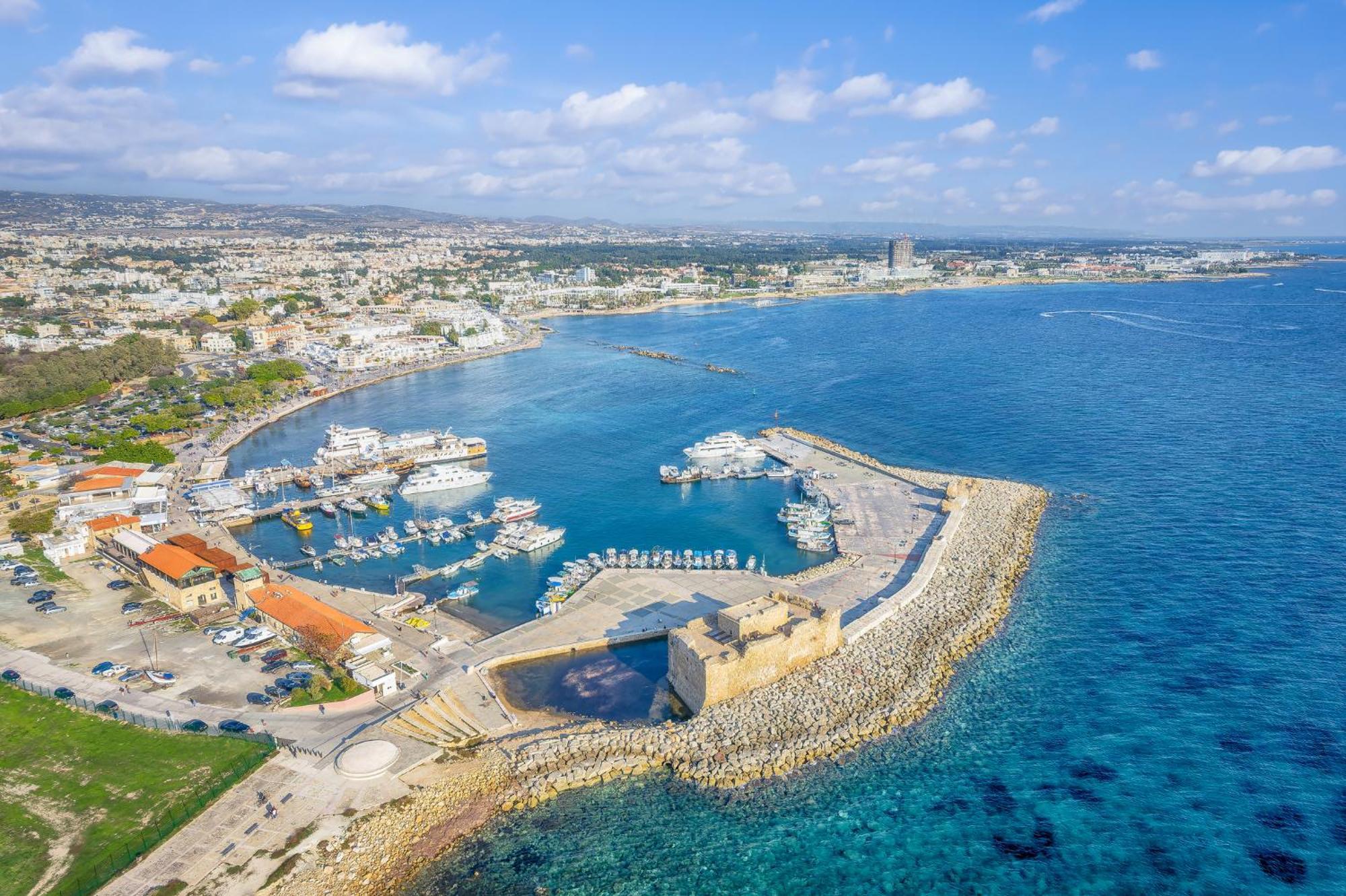 Golden Palms Paradise Garden Paphos ภายนอก รูปภาพ
